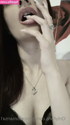 princessmarisa1 - oh hi there, would you like to eat it? 😳