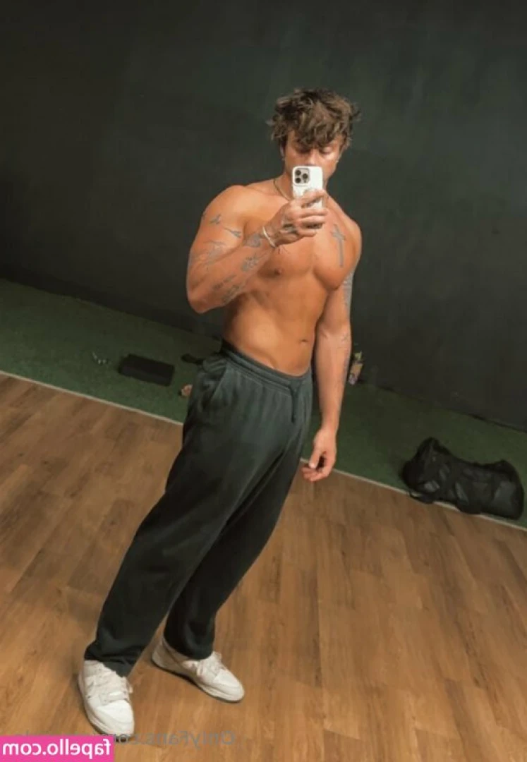 cmuscle [ cmuscle-1 ] - Wanna play a game with me?🤭