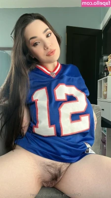 barelymari [ barelymari-3 ] - Once was a broken beta boi jerking to sissyhypno, sissy porn and