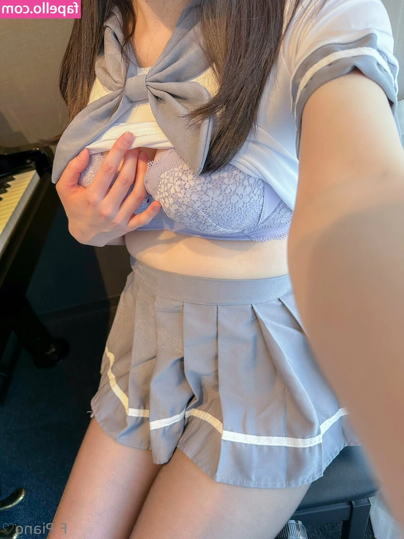 f_piano [ f-piano ] - helloooo! i'm looking to make content this weekend! don't worry i