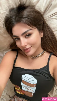 eva.s [ eva-s ] - hey look, boobs