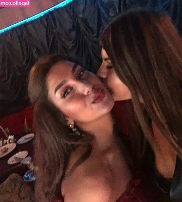 Valeriia Simavonian [ valeriia-simavonian ] - Are you going to let me moan your name for you like the good slut