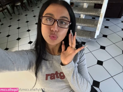 lucys_closet [ lucys-closet-3 ] - Skirt tease 2 🤩🤩