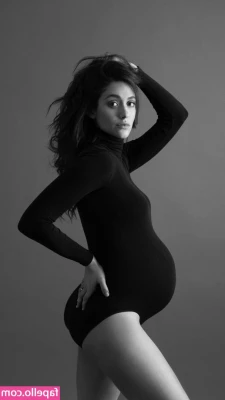 Emmy Rossum [ emmy-rossum ] - I will be live today guys if you guys want come  amp  have fun today 