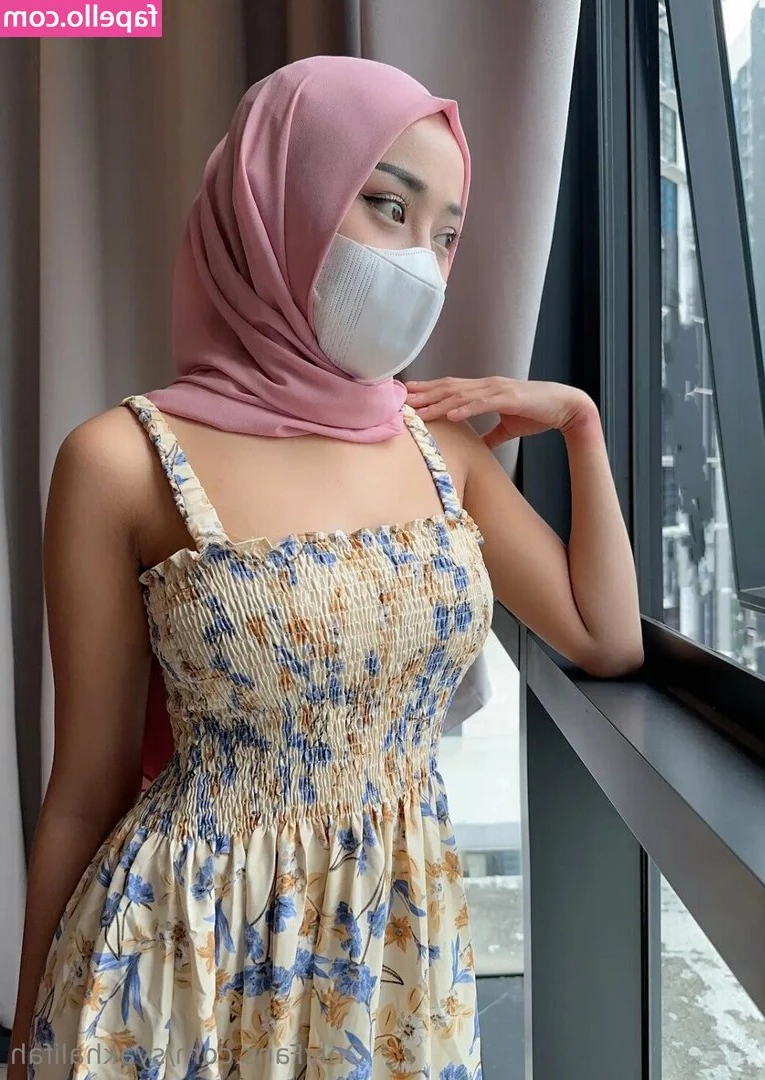 syakhalifah [ syakhalifah-22 ] - Life is chaotic  At least I m hot