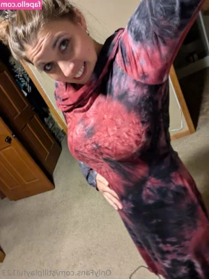 stillplayful123 - Stream started at 04/12/2024 04:11 pm  spontaneous livestream :)