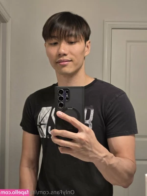 itsjustmeuwu - just a bit of titty to start off 2022
