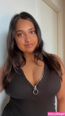ariagrover - Wanna see the video of me playing with myself in the shower daddy