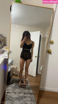 sofiasuxx - i asked on my free profile what video you guys would prefer.. so i
