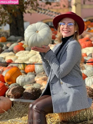 Liza Rose [ liza-rose ] - Can we take a moment to freak out  Ya girl went out on a limb to