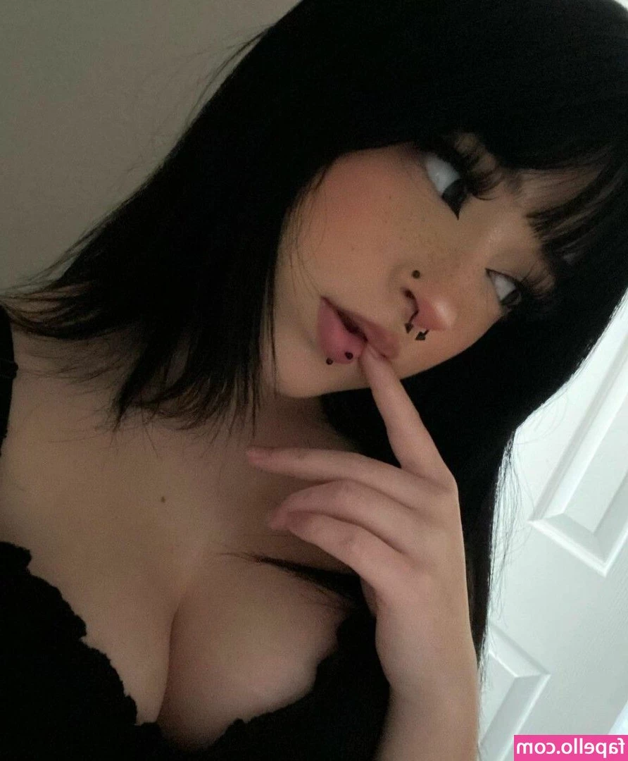 ary1ku - This new toy sucks super hard lol Dm me if you want the link  It was