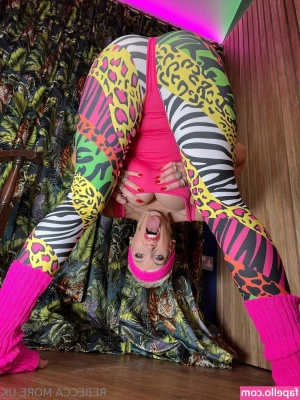 rebeccamoreuk - An intimate suck off video where I keep giggling because being a