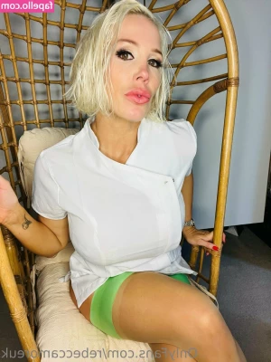 rebeccamoreuk - You know I m not wearing panties