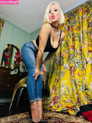 rebeccamoreuk - I wanna get my summer body on   lucky i ve got a lot of work scheduled