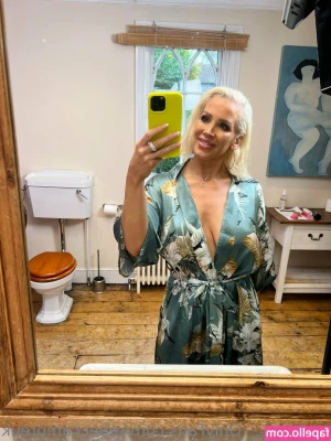 rebeccamoreuk - Gostam?