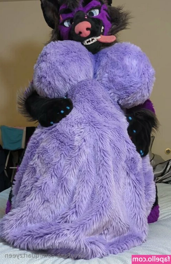quartzyeen - I woke up like this  Happy Tuesday darling 😘
