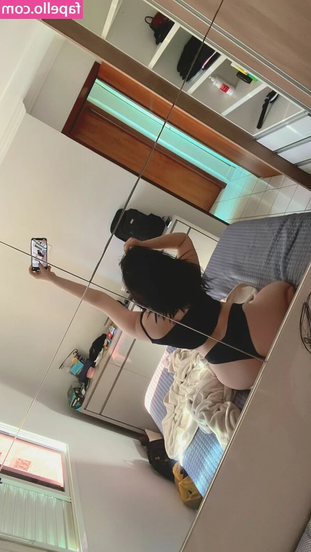 Luluna_666 [ luluna-666 ] - How I finish a big shoulders workout. I do want we call a giant set
