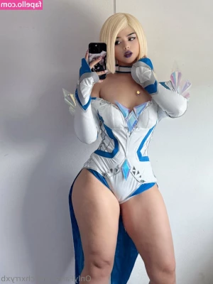 chxrryxb [ chxrryxb-2 ] - Rubbing lotion between my toes turns me on  How about you