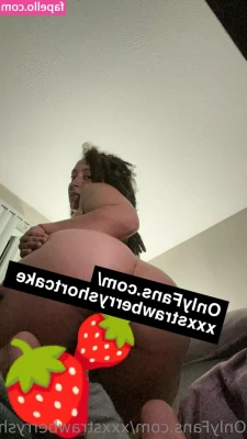 xxxstrawberryshortcake - Do you like my outfit 😇?