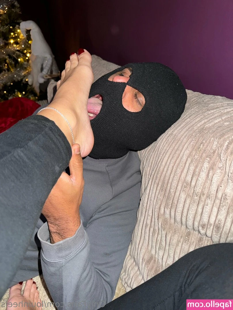 Louinheels - Big fat bear needs a cigar break…