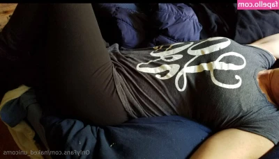 naked_unicorns [ naked-unicorns ] - Watch my fat body jiggle in slow motion 💕
