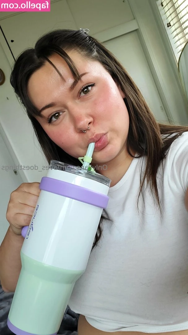 aves_doesthings [ aves-doesthings ] - See the closeup video for $5!!!