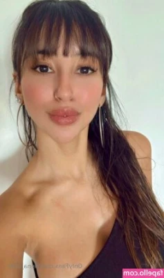 reinajuliet - Milfy Chuggey here to remind you to examine your treats before giving