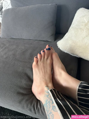 justjjolene - hmmm should we make a face riding vid?? 😳😳