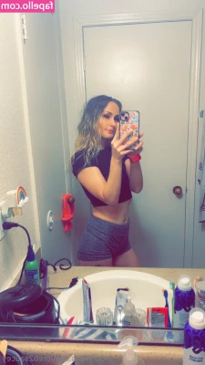 brib2saucey - Tip $20 for special bundle of videos kissing spanking and more 😍