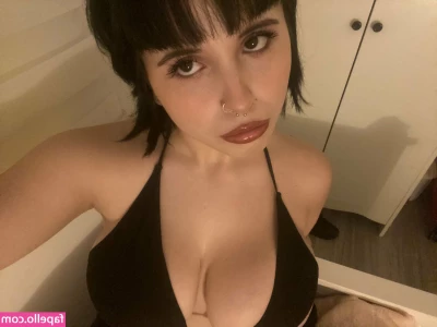 Rinna0x - Wet my lips and my whistle  Lol