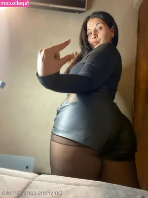 itsmoka - SO FUCKING HORNY TODAY 😈 XXX