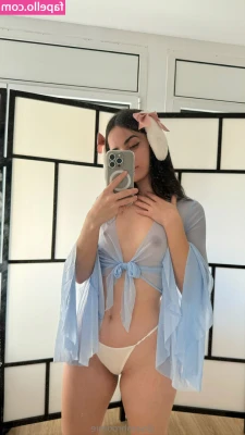 sarahroomie [ sarahroomie-5 ] - Did you know I have an exclusive locked snap story ? I’m going to