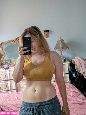 simrell [ simrell-5 ] - happy sunday funday !! check dms enjoy this super sexy JOI video with