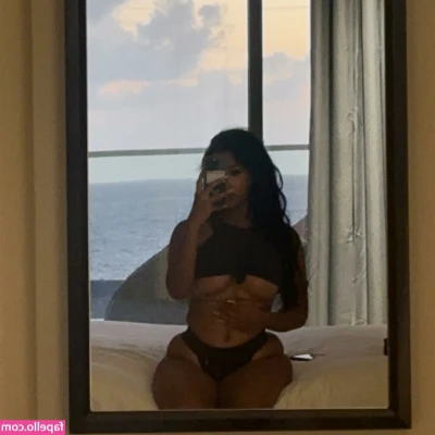 Mahxya_ [ mahxya ] - Hello guys what should i posting tomorrow ?😇