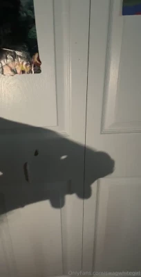 swagwhitegirl - I m sorry I ve been gone boys  My phone broke and I just got a new