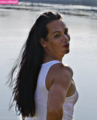 u102633240 - found some SUPER HOT pics of me in miami