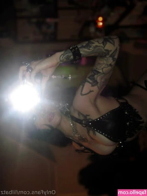 lilbatz - It’s Christmas Eve 😍 if you want to send me something on my