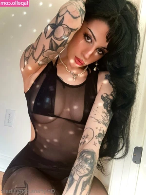 lilbatz - Should we do it in front of the mirror? 🥵