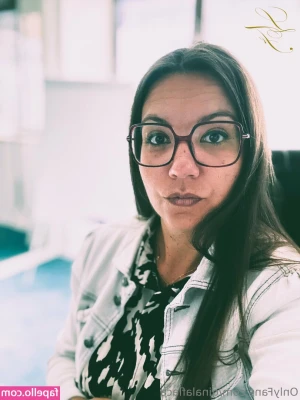 ginalaflaca - 9:50  “Can I lie in your bed all day?” 🥵