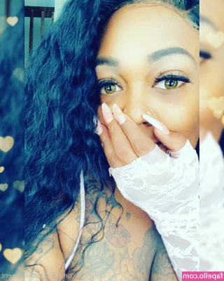 Storm Lattimore [ storm-lattimore ] - Sweater weather