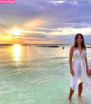 Virginia Orellana [ virginia-orellana ] - What are your dinner plans besides me? 🤔