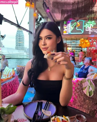Pinky Sorayut [ pinky-sorayut ] - HOT WIFE WEEKEND 🔥🖤