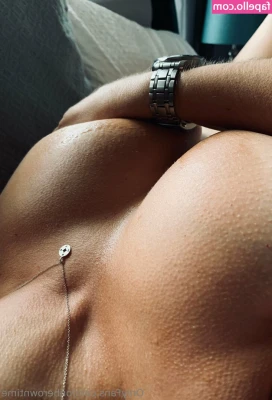 onherowntime - Also I’ll be doing $10 dick ratings all night ... I’m ready for