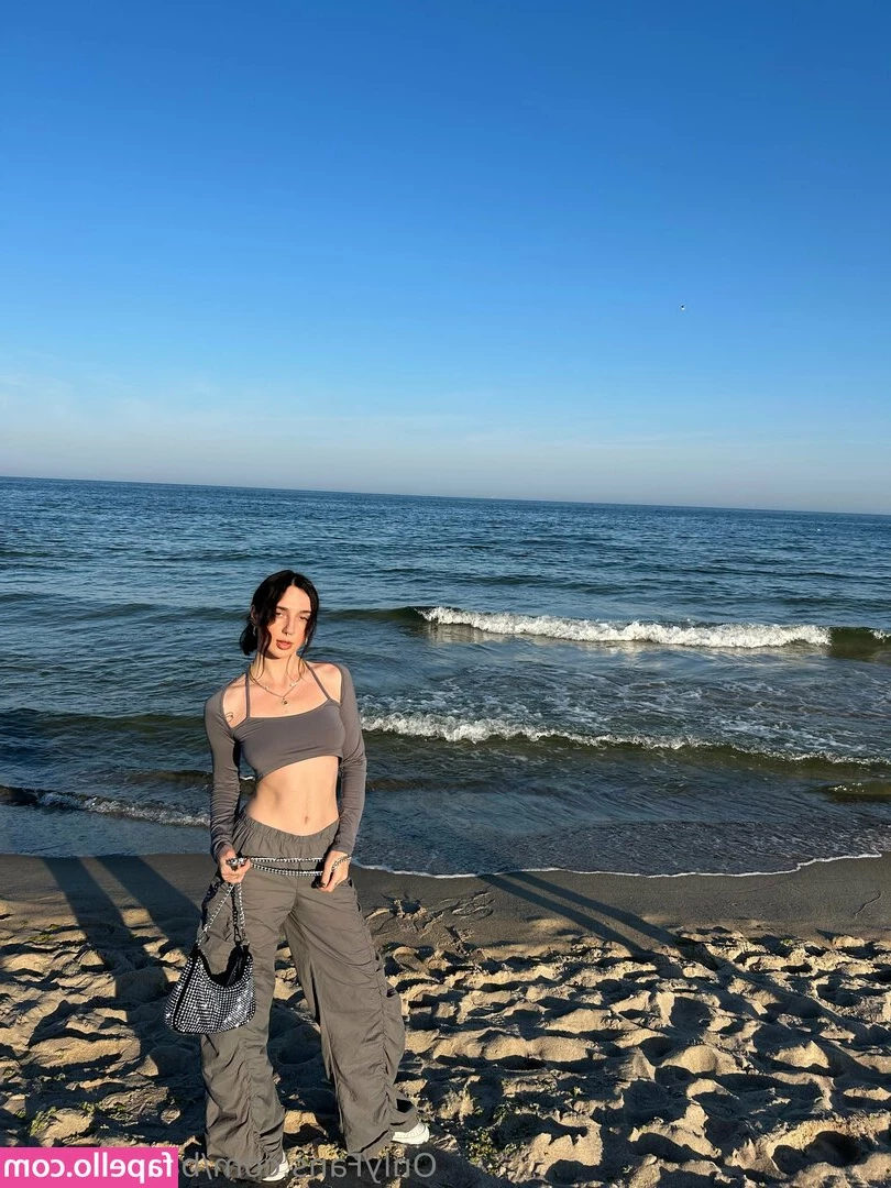 babysaralux - Bom sábado esperando vir vc 🫵🏻fazer sabe o q ?