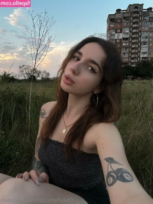 babysaralux - katerinana  katerinana   Are you ready to cum daddy     i m a sexy