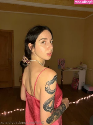 babysaralux - Oops All Crunch Toes      thebktickler Stay Tuned For Video