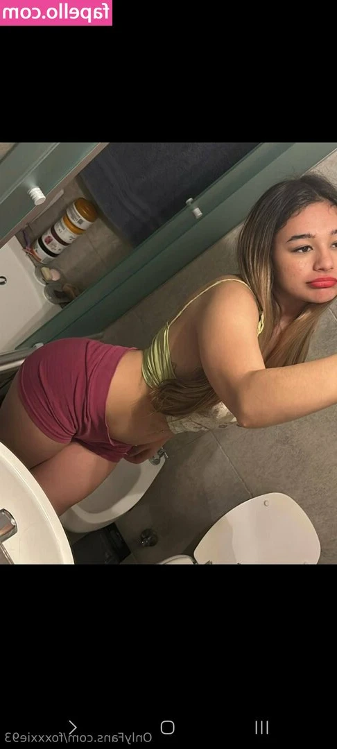 foxxxie93 - I celebrate my birthday - you can help me to order a cocktail today