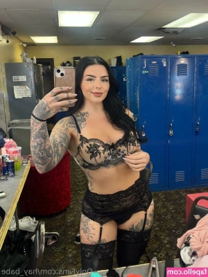 hay_babe [ hay-babe ] - We’ve got two HD sets so far this month, but I wanna do a selfie