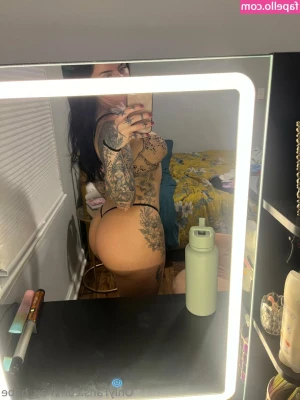 hay_babe [ hay-babe ] - Just for the record, the way to a man's heart isn't through his