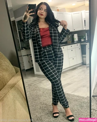 hay_babe [ hay-babe ] - It’s almost Valentine’s Day ❤️❤️❤️